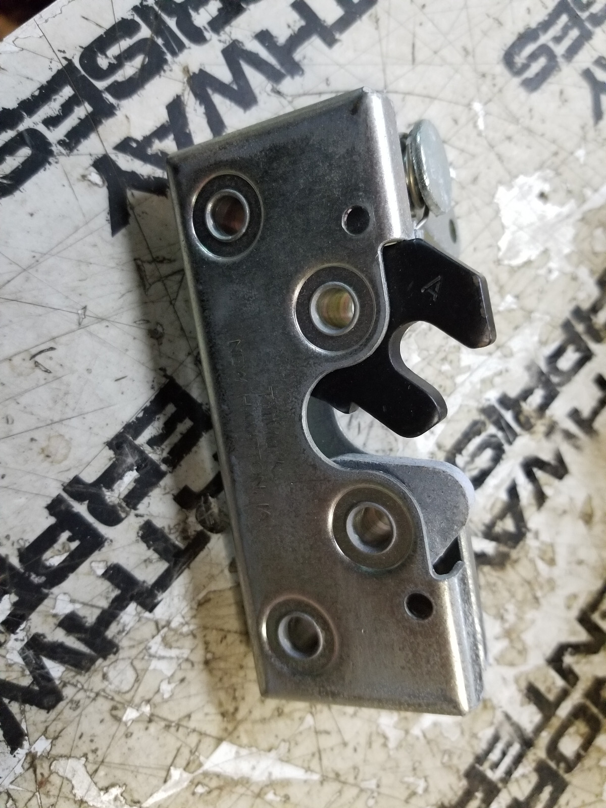 CATERPILLAR 168-2457 LATCH 1682457 - Picture 1 of 5