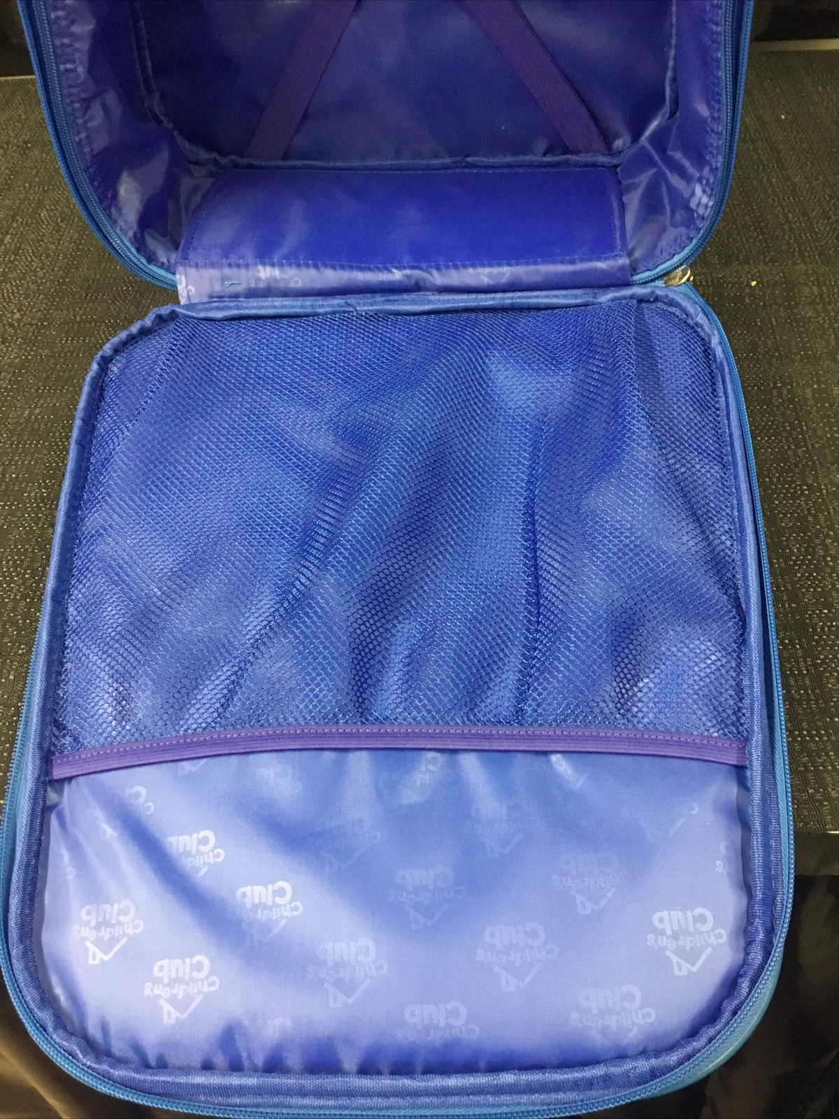 Marvel Children&rsquo;s Club Avengers Venom Rolling Carry-on Luggage