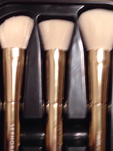 NEW SEPHORA + PANTONE UNIVERSE FAUX CASHMERE BRUSH SET SHIMMERING METALLICS BNIB