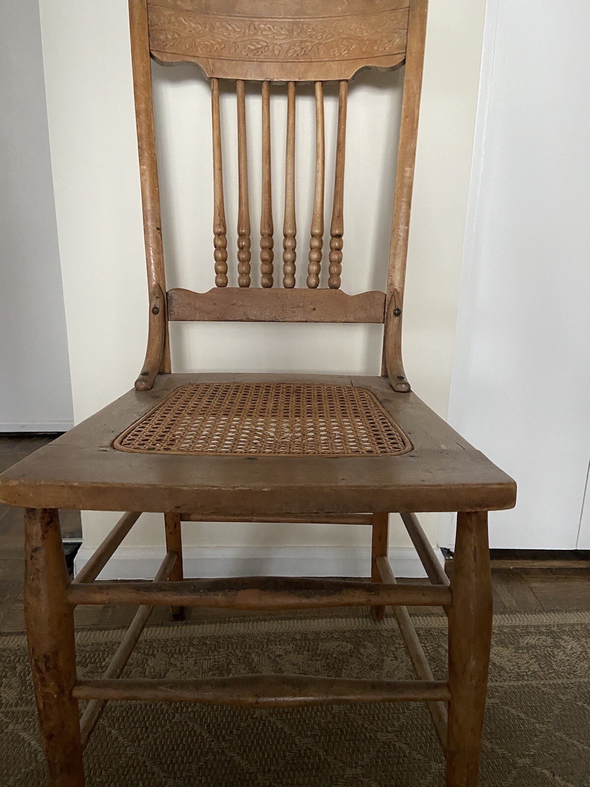 Sale 70’s 国産ヴィンテージ 鋲打ち　スピンドルチェア Sale 70's 国産ヴィンテージ 鋲打ち スピンドルチェア antique
