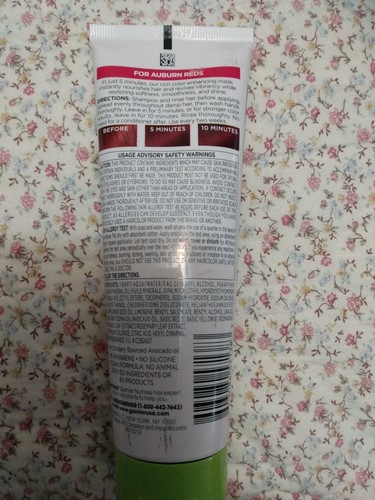 Garnier Nutrisse Color Reviver 5 Minute Nourishing Hair Mask. Vibrant Red. 4.2oz