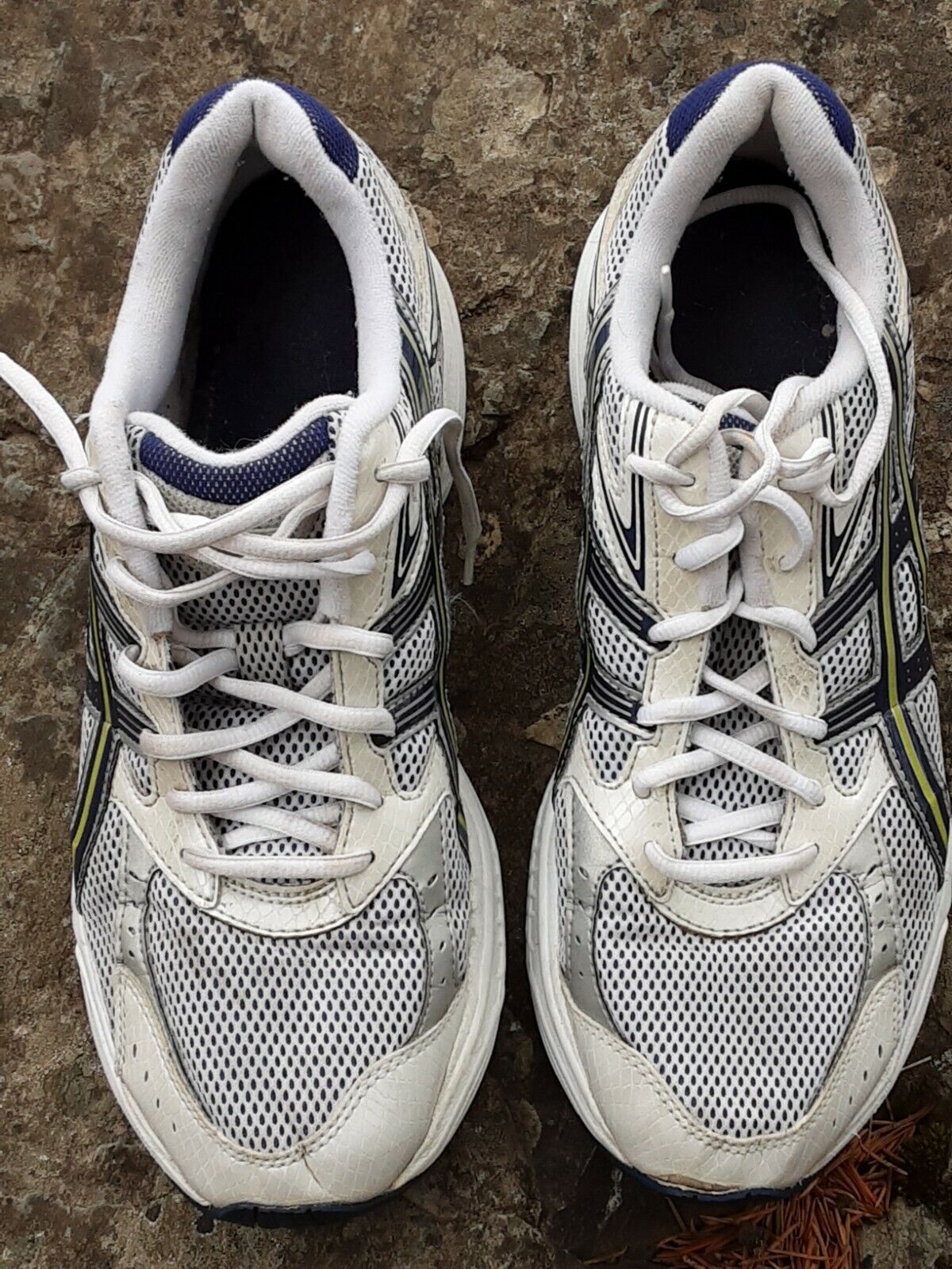 Womans white blue gold asics gel-strike running shoes t9d9n Womans white blue gold asics gel-strike running shoes t9d9n
