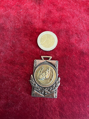 médaille pendentif N7 course équestre nayblan