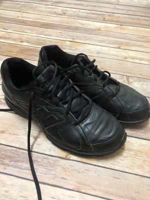 new balance non slip shoes mens