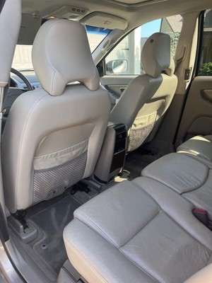 image 10 of interior