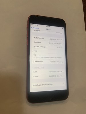 Apple iPhone SE (2020) - 64 GB - Red (Unlocked)