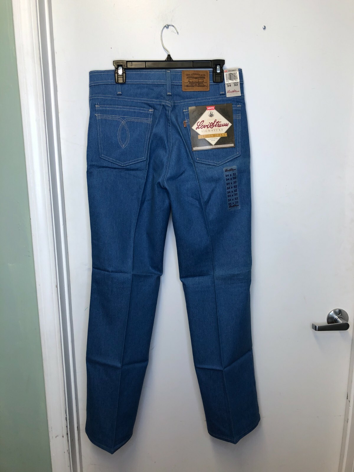 Levi Men's 415 Signature Action Jeans with 