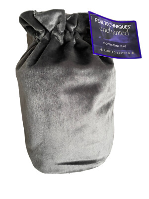 Real Techniques Enchanted  Moonstone Bag Limited Edition NWT Gray Silver