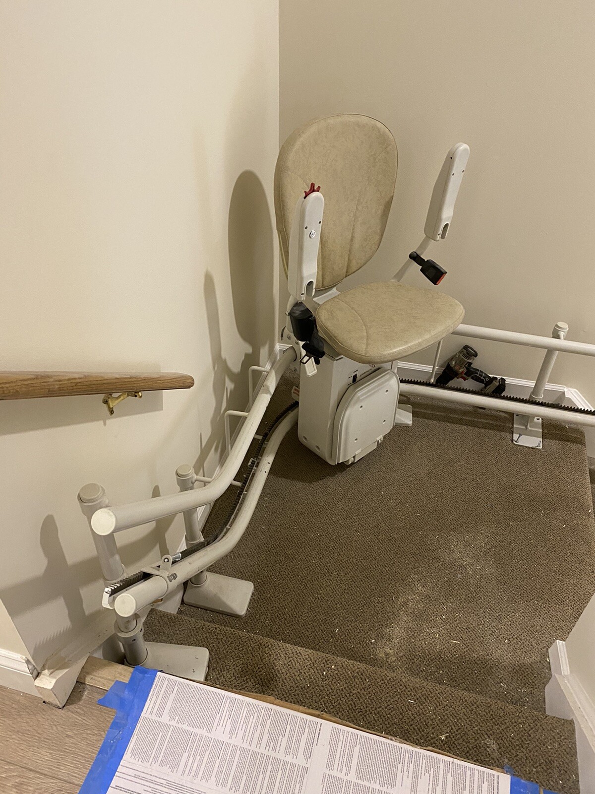 Купить Подъемник Ameriglide Platinum Curved Stair lift Heavy Duty в