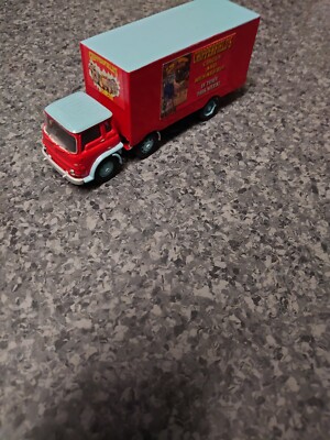 Corgi Classic Code 3 Bedford TK Chinese 6 Box Lorry Chipperfields Circus