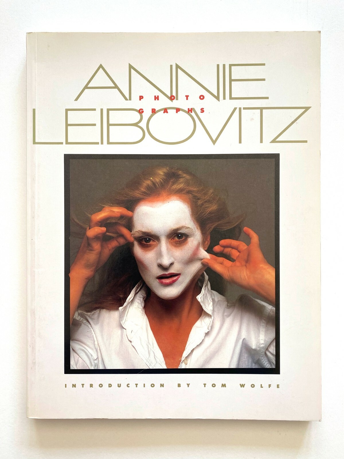ANNIE LEIBOVITZ ANNIE LEIBOVITZ