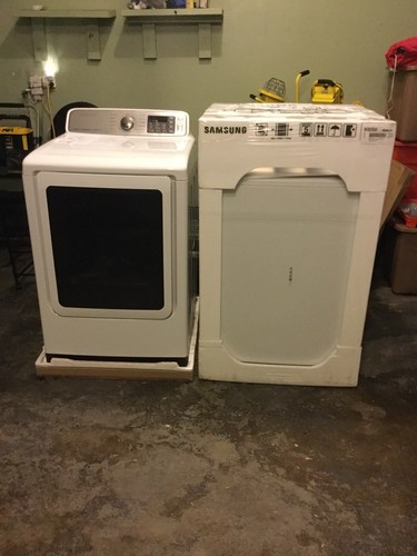 Samsung WA45H7000AW Washing Machine & Dryer Included
