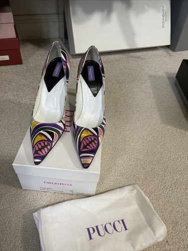 【Emilio Pucci】ピンク スニーカー ※送関込 Emilio Pucci Vintage Womens Sneakers Size 38 Pink | Depop