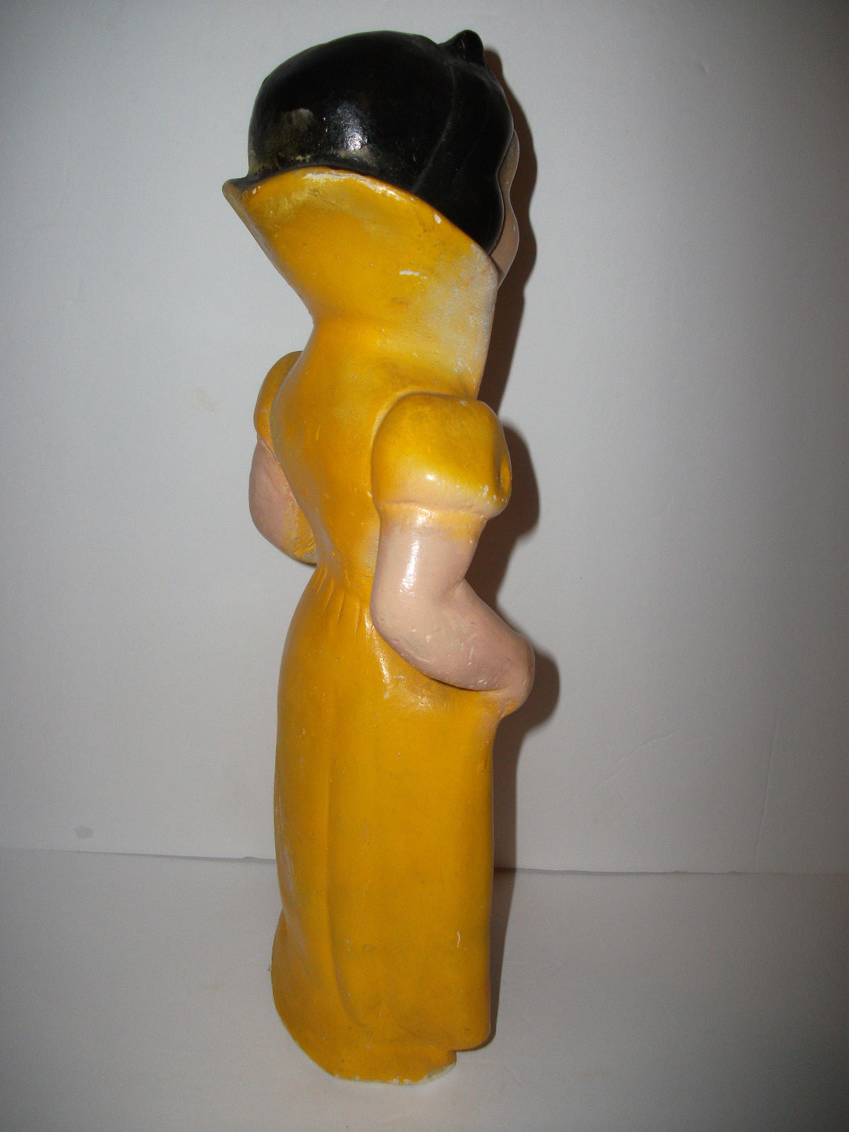 ...1940'S VINTAGE SNOW WHITE CHALK WARE FIGURINE
