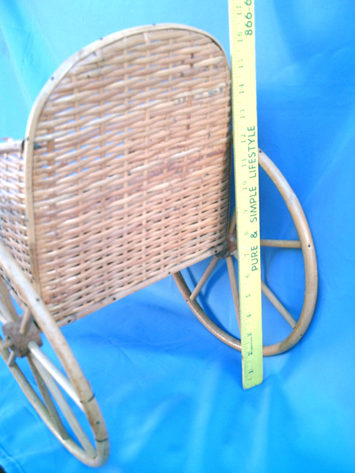 VINTAGE Hand-Crafted Wicker Wood Reed Collectible Rickshaw Doll Buggie 17