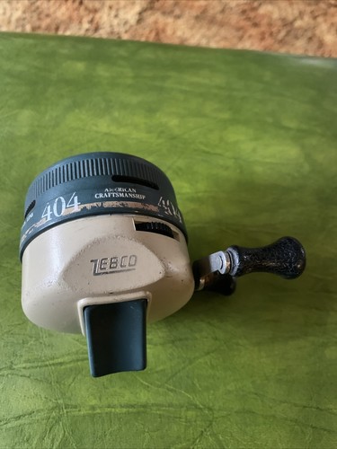 Vintage Zebco 404 2 Tone Metal Foot Made in USA Works Fishing Reel