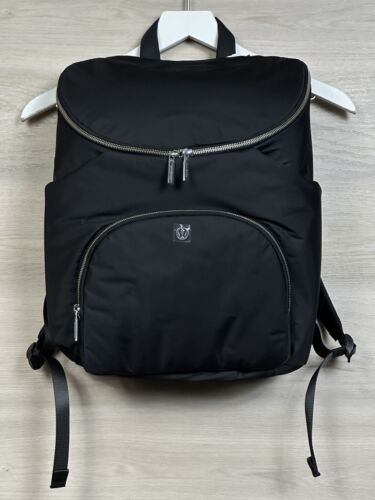 Lululemon New Parent Backpack with Crossbody Pouch 17L One Lululemon New Parent Backpack with Crossbody Pouch 17L One