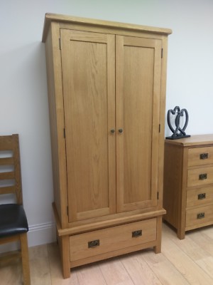 Baysdale Oak 2 Door Wardrobe / Gents Double Wardrobe / Oak Bedroom Furniture