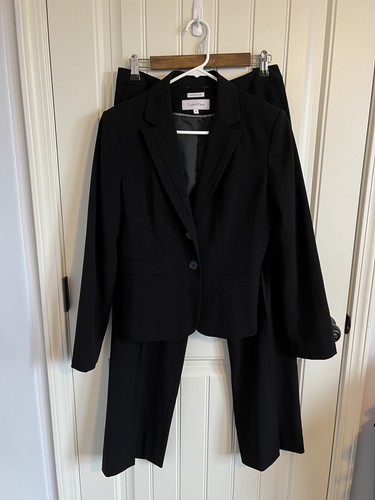 Calvin Klein Women’s Black Suit Set Size 6 - Stretch - Pant suit