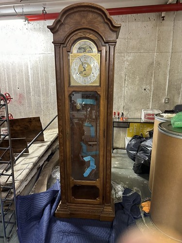 grandfather clock howard miller