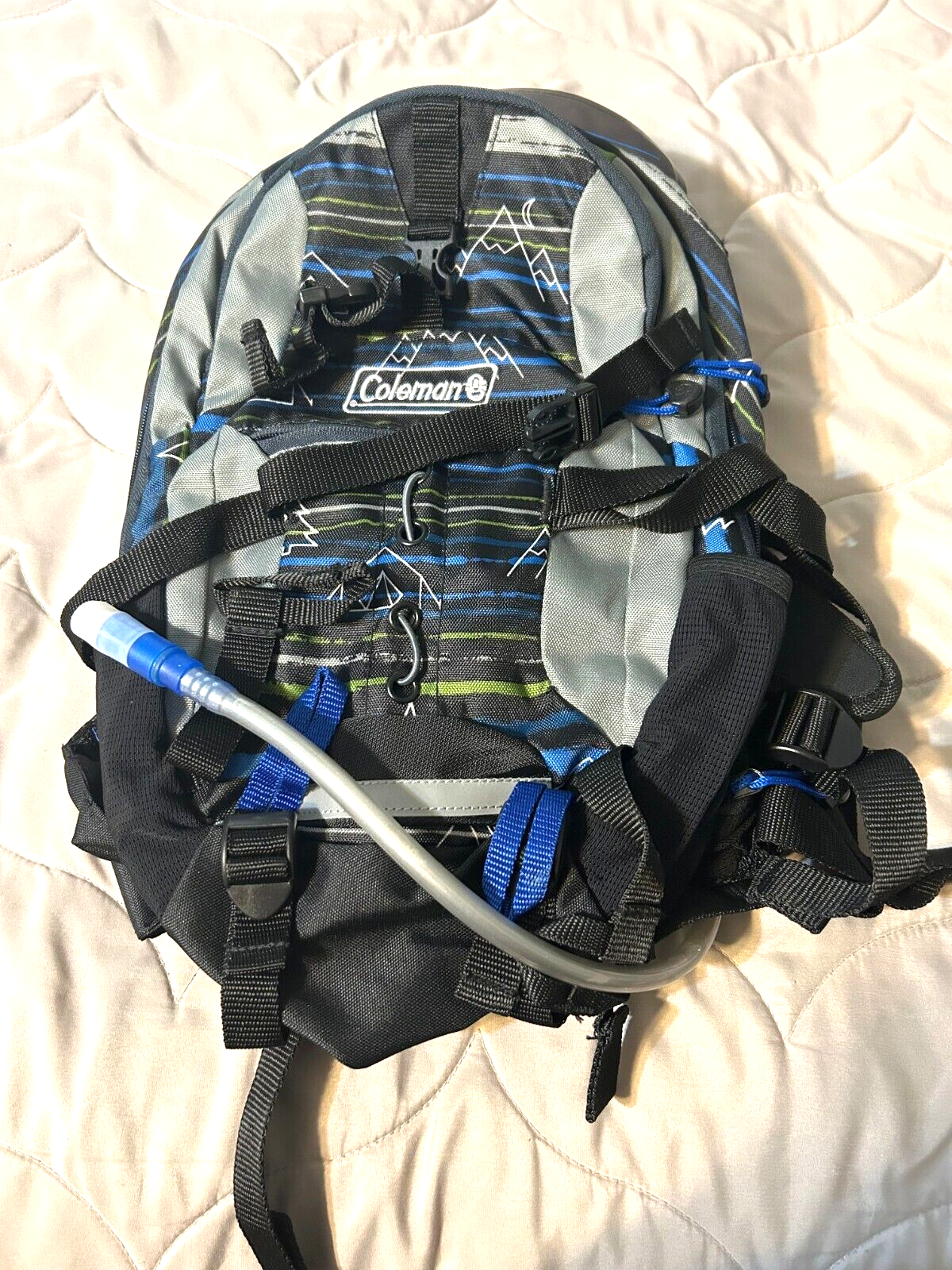 COLEMAN Camelback Kids Multi Pouch Hydration Backpack Hiking/Biking/Camping.