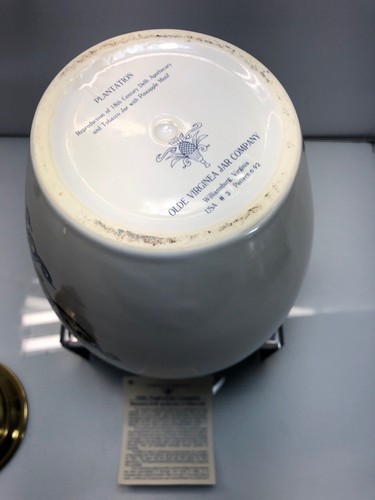 DELFT POLYCHROME Old Virginia Jar Co Broga    Jar With Lid 9”