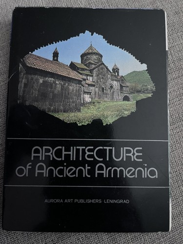 At Hitectuee Of Ancient Armenia With 8 Postcards