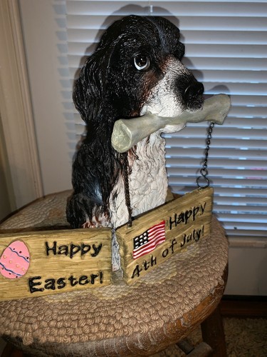 11” Tall Resin 6 Changeable Holiday Welcome Dog Cocker Spaniel Beagle Shih Tzu