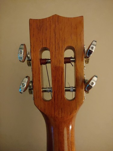 Ohana CK-250G Limited Edition concert ukulele