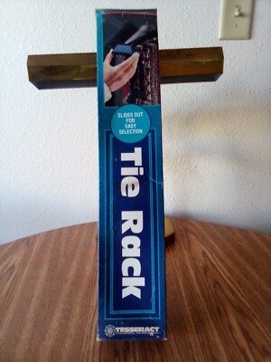 Tesseract Extendable Tie Rack