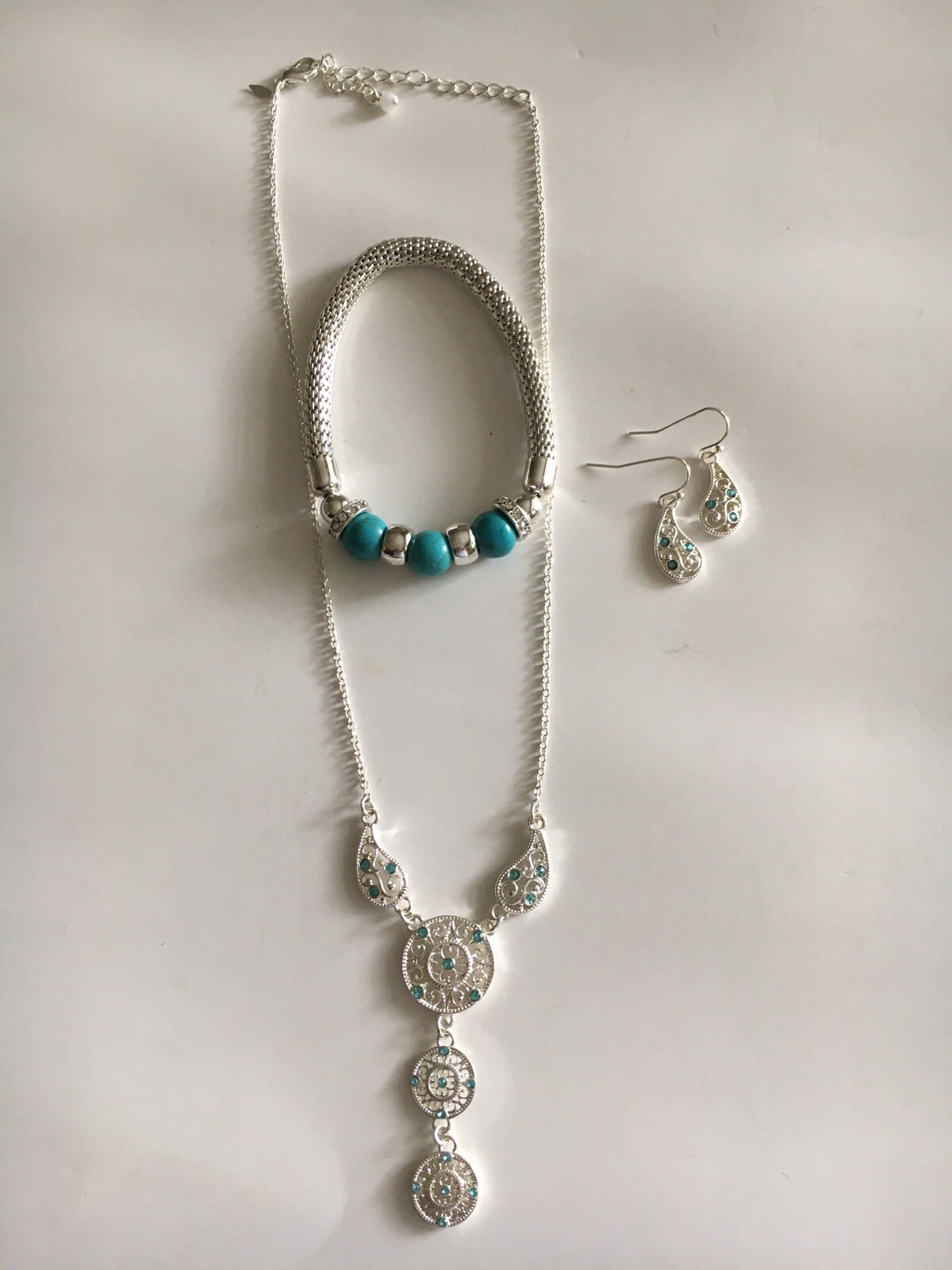 GV9 Silver and Turquoise Necklace, Bracelet and Earrings Set