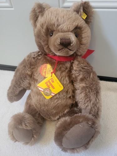 Steiff Exhibition Bear ホワイト値下げ中 本日限定価格Steiff Exhibition Bear ホワイト - メルカリ