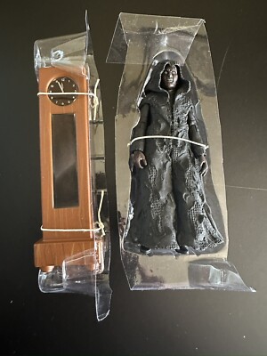 DOCTOR WHO THE KEEPER OF TRAKEN THE MASTER DECAYED FIGURE LOT AND MASTERS TARDIS