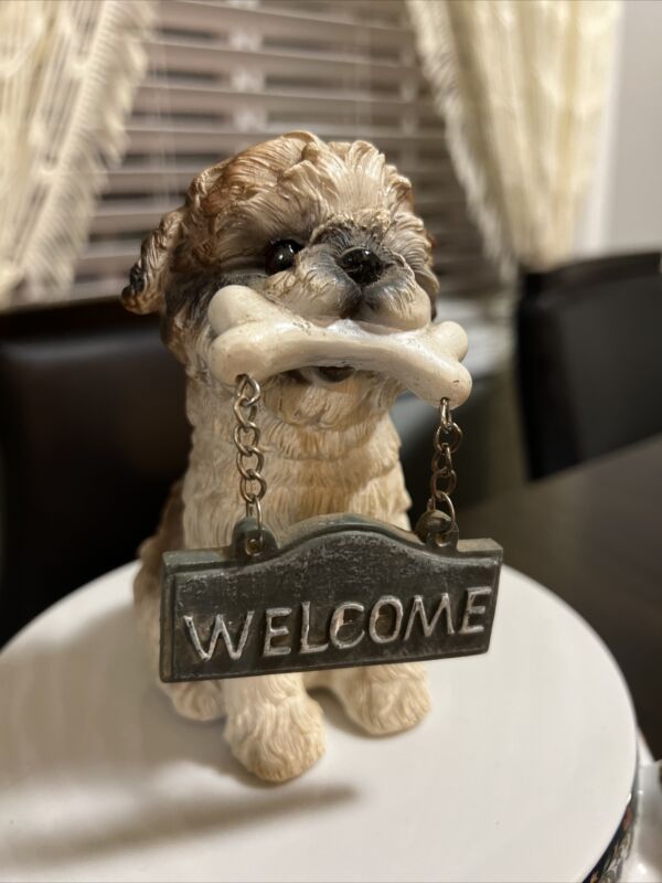 Resin Shi Tzu Puppy Dog Figurine Holding Welcome Sign 5”