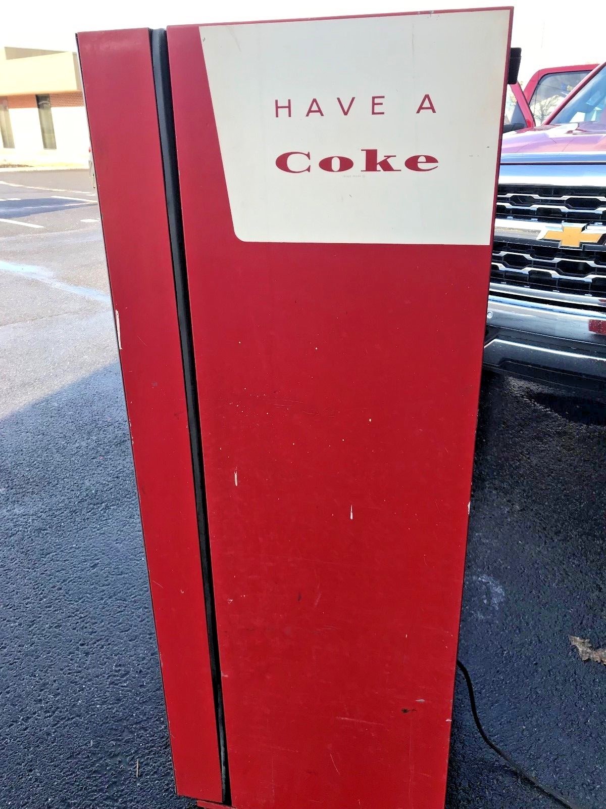 Original vintage Coca Cola bottled vending machine.