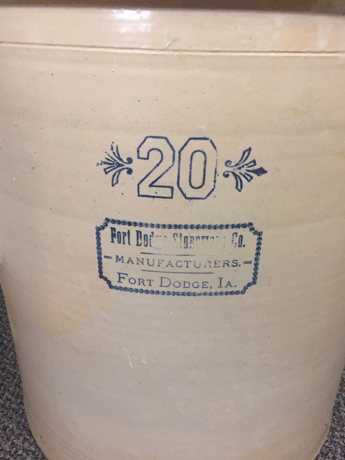 HTF EARLY 1900'S FORT DODGE IOWA 20 GALLON CROCK MUST SEE