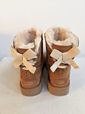 UGG CLASSIC MINI DAE SUNSHINE PERF CHESTNUT BOW BOOT US 9 / EU 40 / UK 7.5