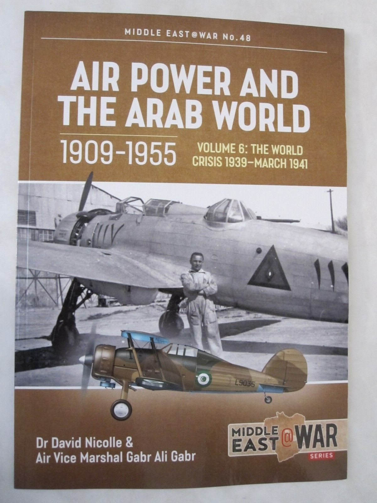 洋書 WORLD AIR POWER JOURNAL Volume 6 World Air Power Journal {Volume 6, Summer 1991}: David