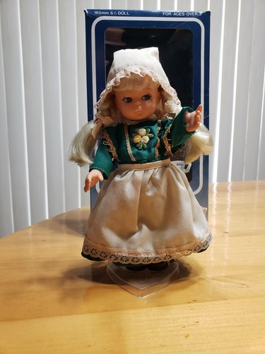 Playmates 1979 Dolls Of Foreign Countries. Irish Colleen. Free USA shipping