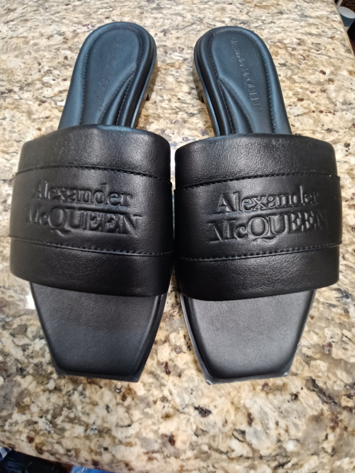 【関税・送料込み】ALEXANDER MCQUEEN SANDALS BLACK LEATHER Luxury women's sandals - Alexander McQueen black leather