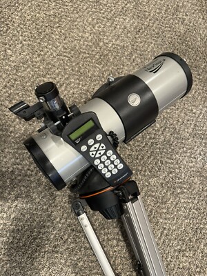 Celestron NexStar 114GT 500mm Computerized Newtonian Telescope With Eyepiece Set