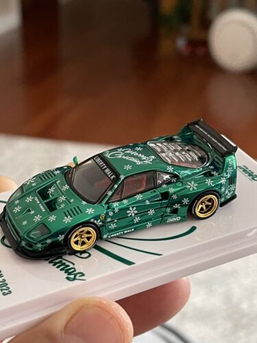 CHASE ! INNO64 1:64 LBWK Ferrari F40 Red Christmas Special CHASE ! INNO64 1:64 LBWK Ferrari F40 Red Christmas Special