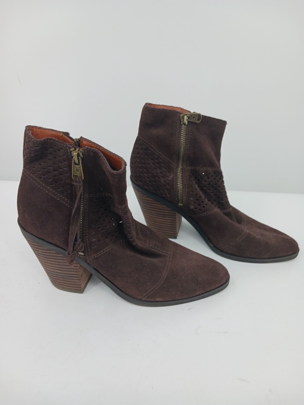 Lucky Brand Women's Boots 8.5 Boot Brown Bootie Leather Perforated Stacked Heel