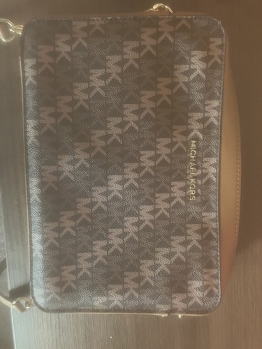 michael kors handbag and wallet set used