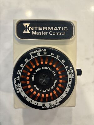 MASTER CONTROL 24 HOUR AUTOMATIC INTERMATIC D-811