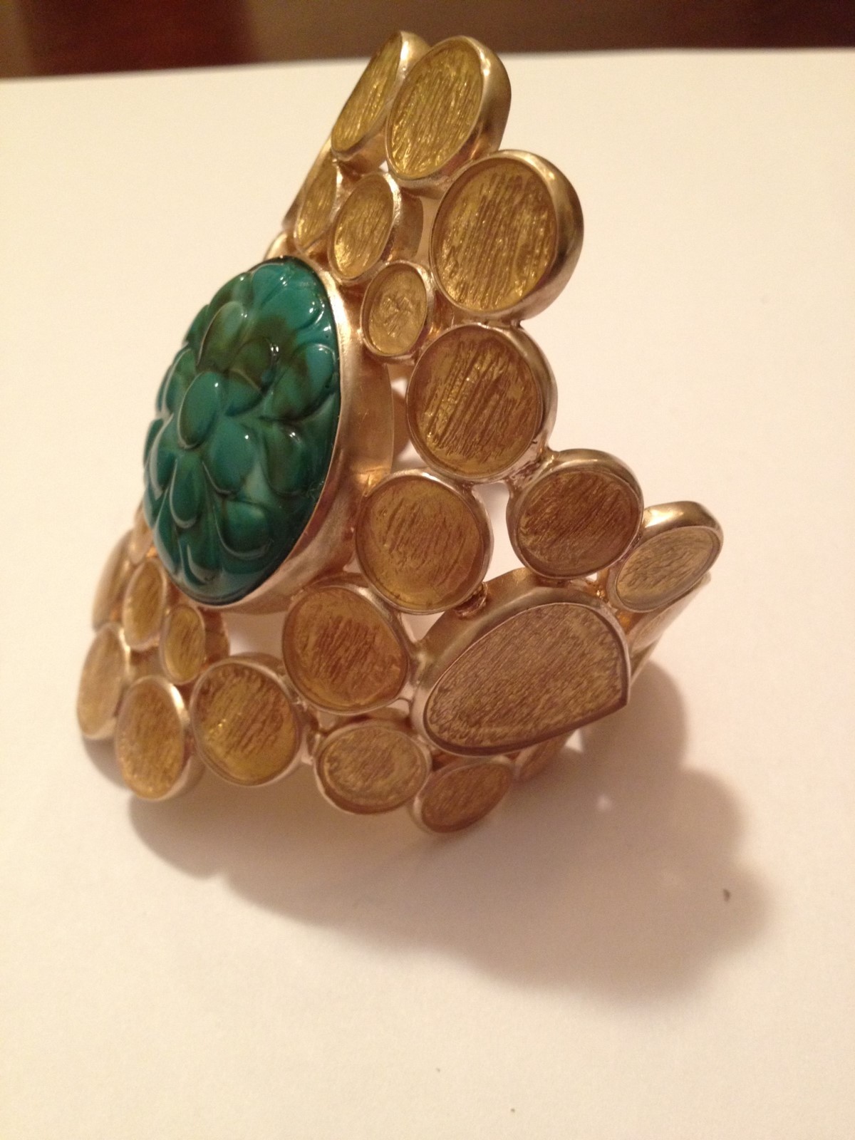 94G (ISHARYA) 18K GOLD PLATED GENUINE CARVED GREEN TURQUOISE BRACELET 6.75