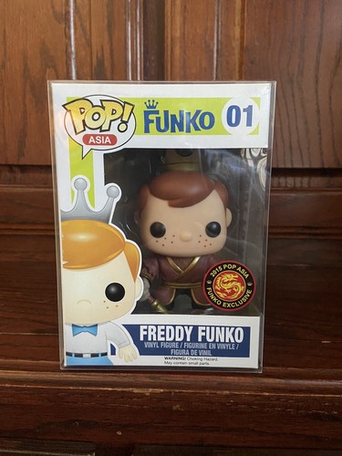レアFUNKO POP!  くまのプーさん　with クリストファー・ロビン限定 Amazon.co.jp: Funko くまのプーさん クリストファー・ロビン 手