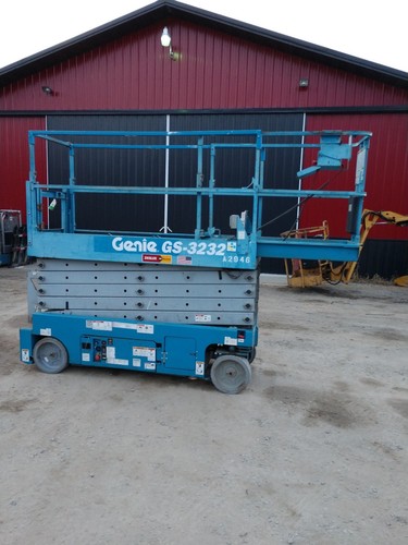 2008 GENIE GS3232 32' ELECTRIC SCISSOR LIFT MANLIFT 32FT PLATFORM LIFT