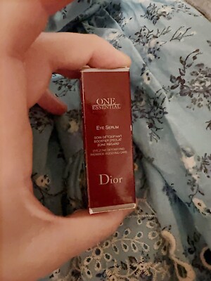 DIOR ONE ESSENTIAL EYE SERUM EYE ZONE DETOXIFYING RADIANCE-BOOSTING CARE 3ML