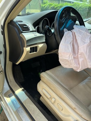 image 3 of interior